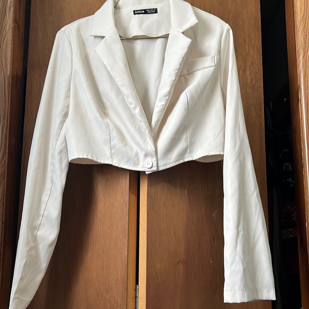 No stains or rips! Good condition!